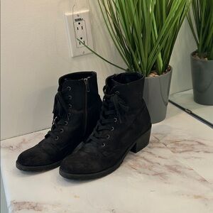 Black Lace-Up Women's Ankle Boots